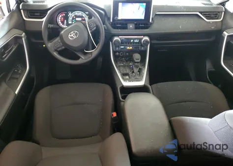 2025 Toyota Rav4 Le z USA, uszkodzony, nr VIN 2T3F1RFV0SW496740